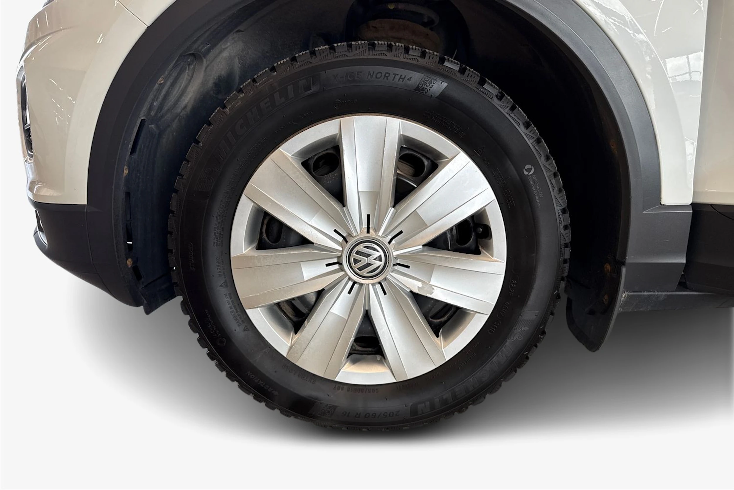 valkoinen Volkswagen T-Roc 2018 kuva 9.