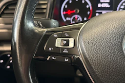 valkoinen Volkswagen T-Roc 2018 kuva 12.