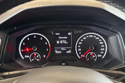 valkoinen Volkswagen T-Roc 2018 kuva 14.