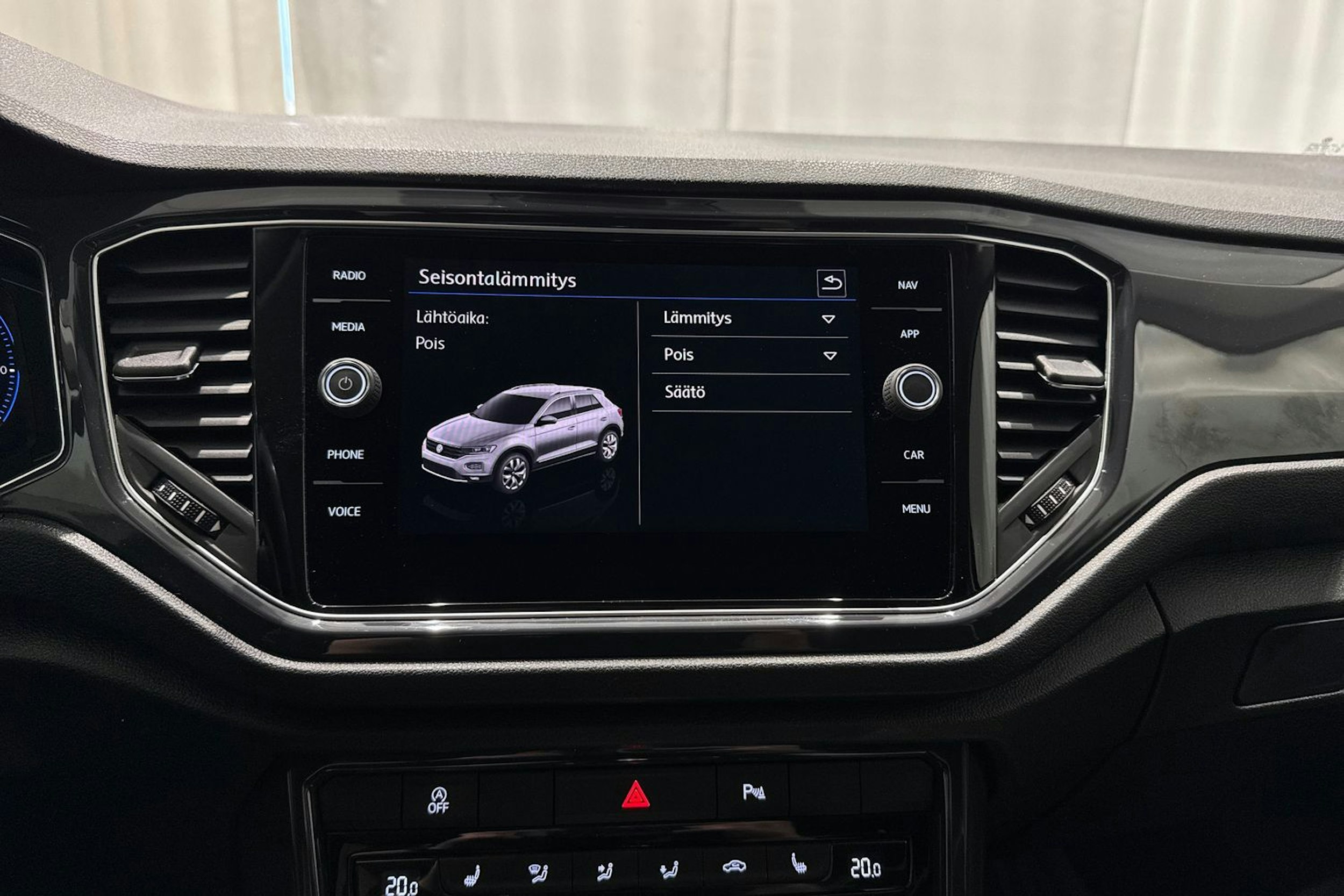 sininen Volkswagen T-Roc 2018 kuva 21.
