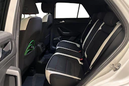 valkoinen Volkswagen T-Roc 2018 kuva 11.