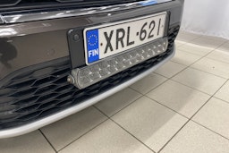 ruskea (beige) Volkswagen T-Roc 2018 kuva 28.