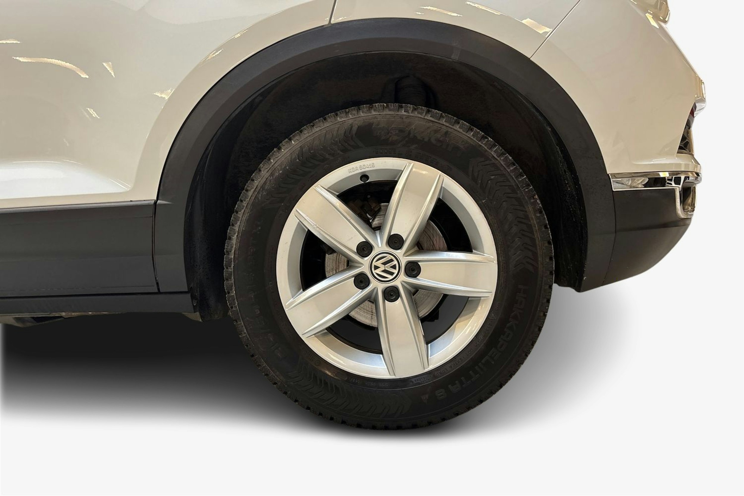 valkoinen Volkswagen T-Roc 2018 kuva 11.