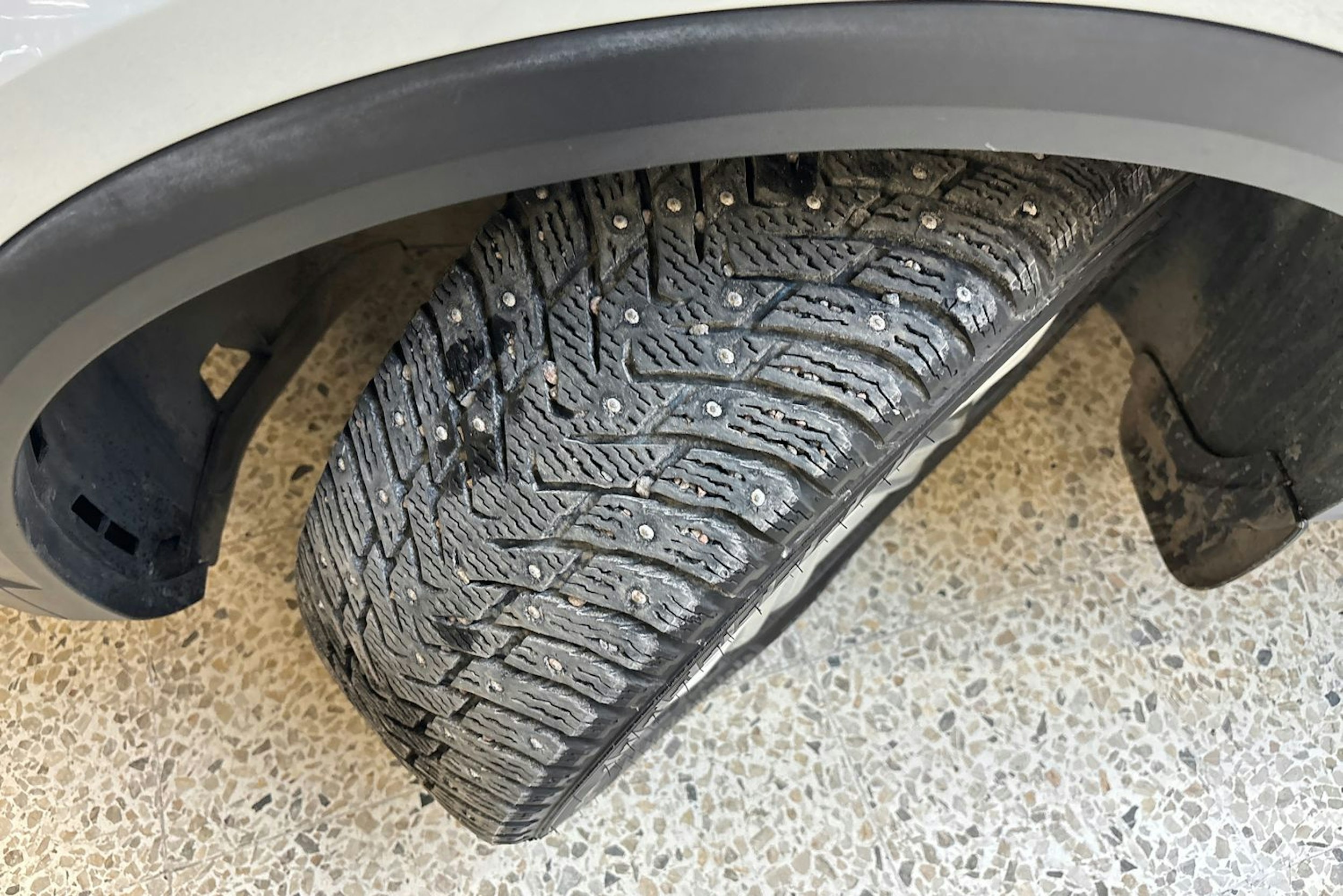 valkoinen Volkswagen T-Roc 2018 kuva 13.