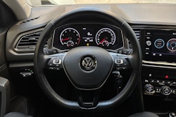 valkoinen Volkswagen T-Roc 2018 kuva 17.