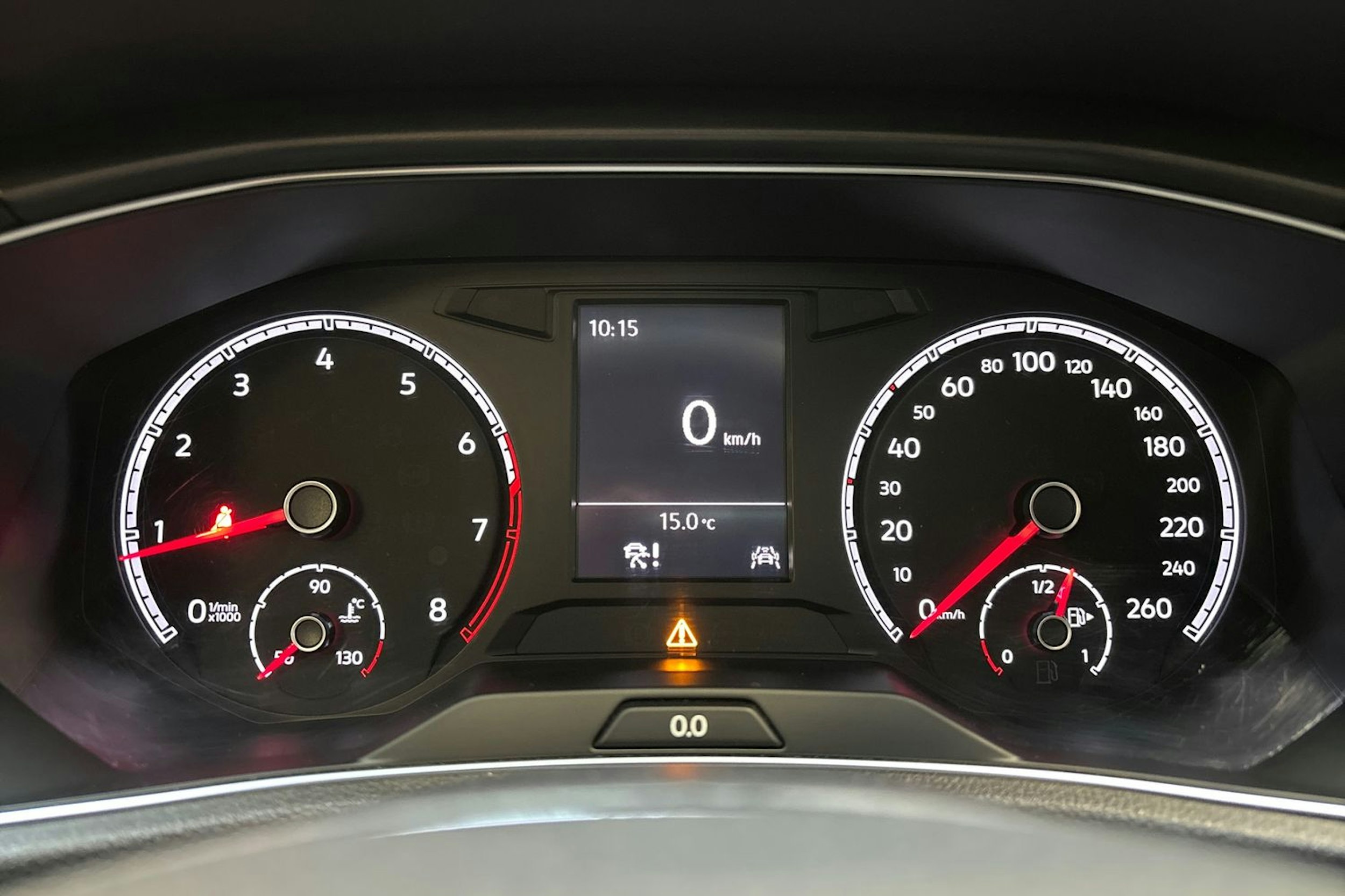 valkoinen Volkswagen T-Roc 2018 kuva 18.