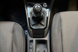 valkoinen Volkswagen T-Roc 2018 kuva 22.