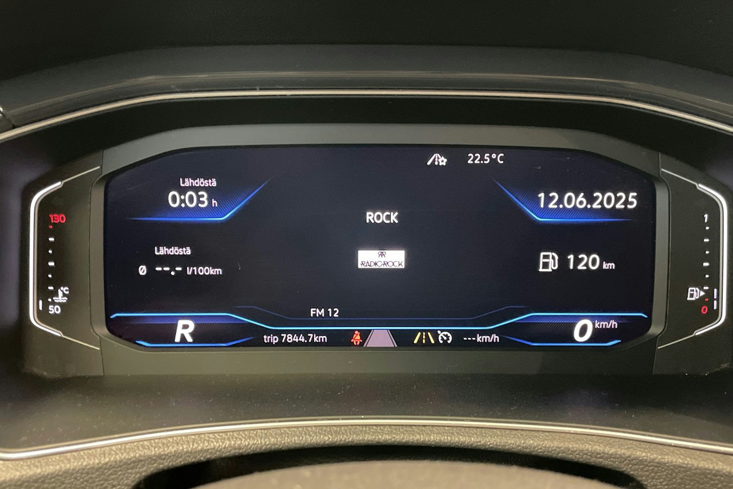 punainen Volkswagen T-Roc 2018 kuva 21.