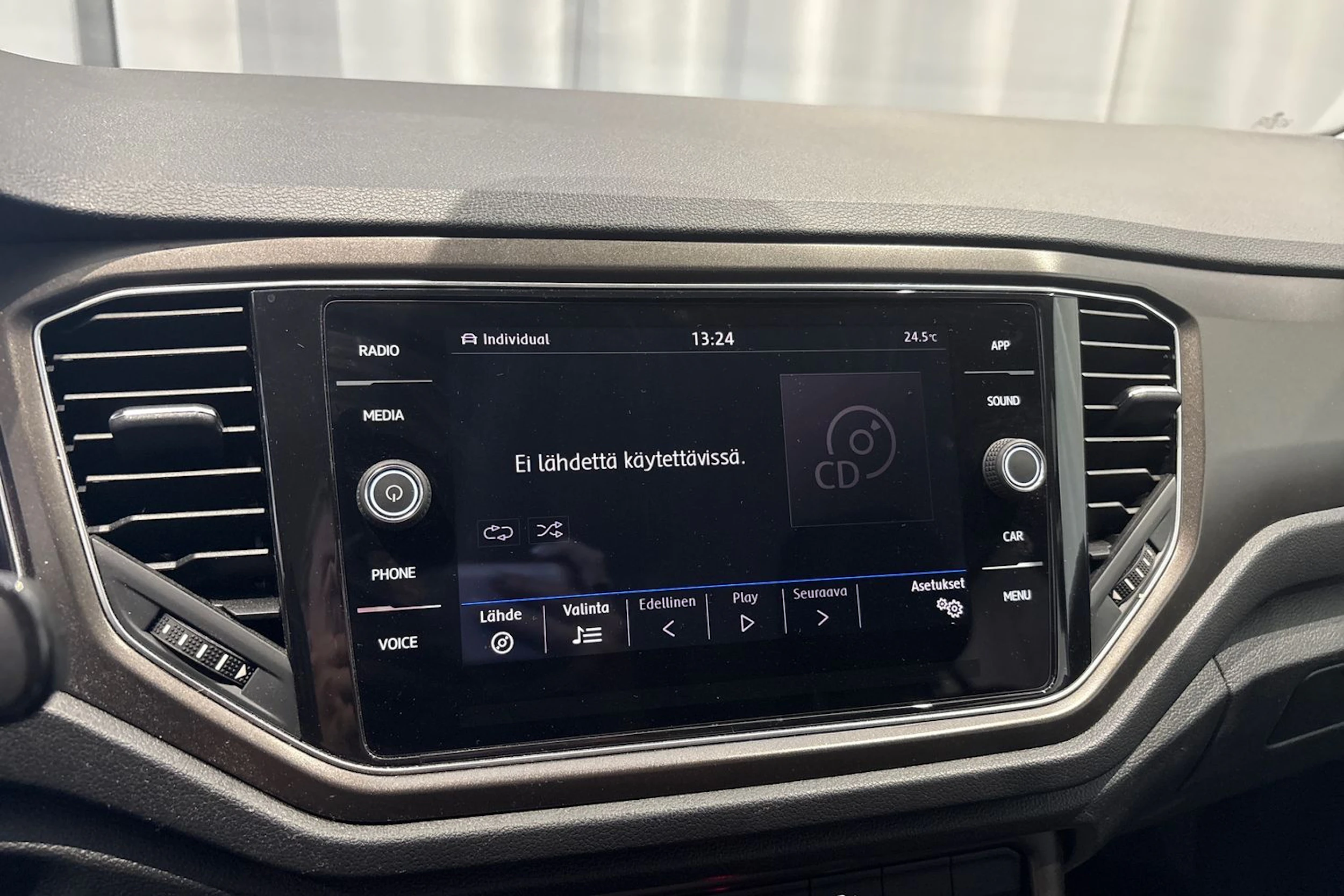 met. musta Volkswagen T-Roc 2018 kuva 13.
