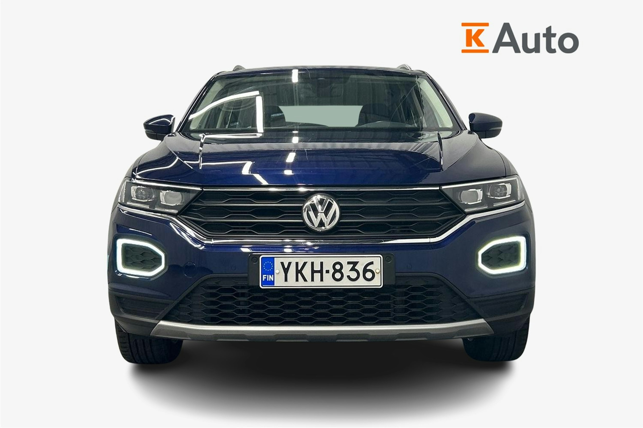 sininen Volkswagen T-Roc 2018 kuva 5.