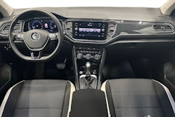 sininen Volkswagen T-Roc 2018 kuva 9.
