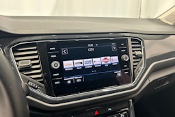 sininen Volkswagen T-Roc 2018 kuva 20.