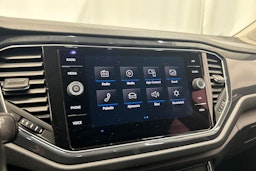 sininen Volkswagen T-Roc 2018 kuva 23.