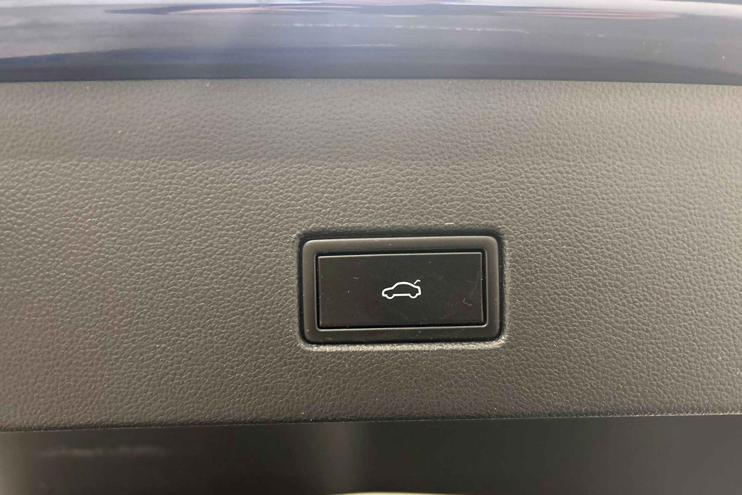 sininen Volkswagen T-Roc 2018 kuva 29.