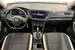 ruskea (beige) Volkswagen T-Roc 2018 kuva 7.