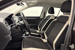 ruskea (beige) Volkswagen T-Roc 2018 kuva 11.