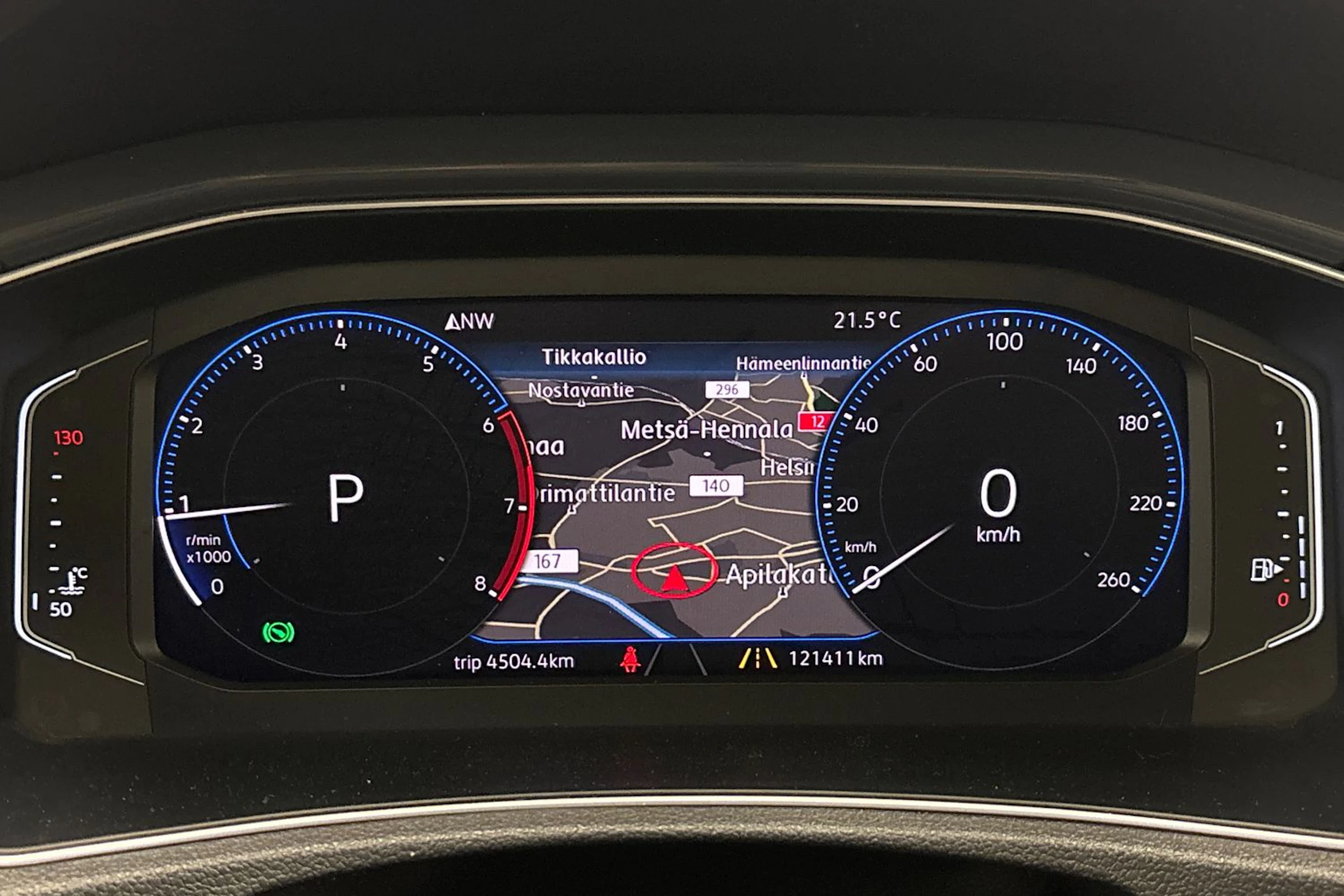 ruskea (beige) Volkswagen T-Roc 2018 kuva 15.