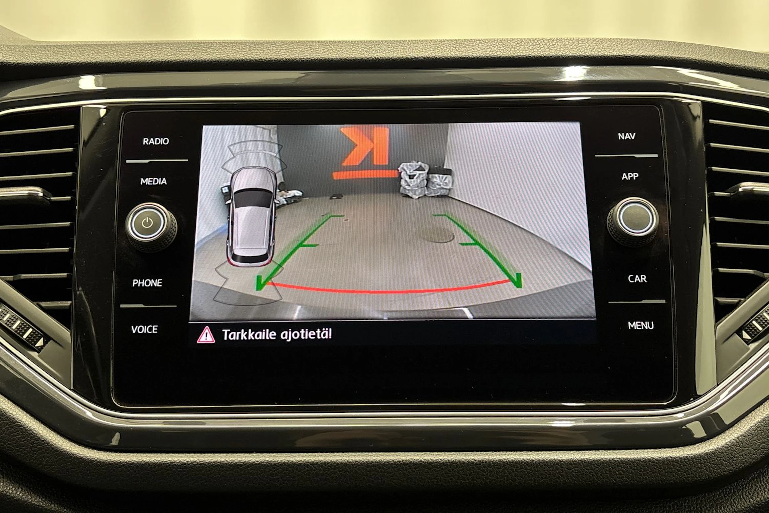 ruskea (beige) Volkswagen T-Roc 2018 kuva 16.