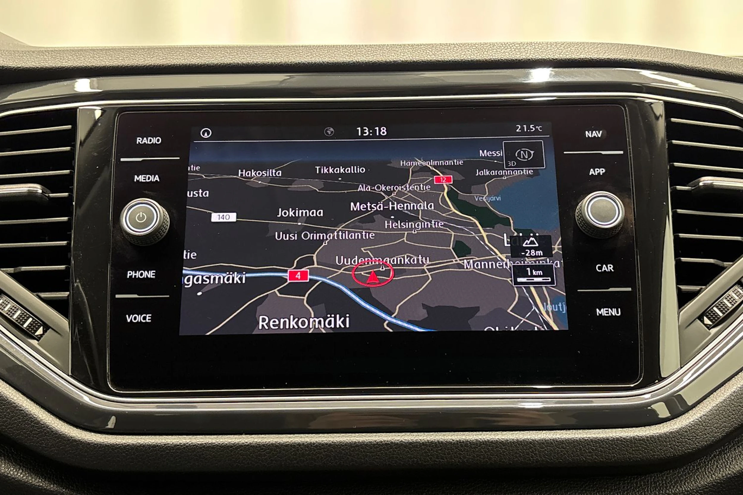 ruskea (beige) Volkswagen T-Roc 2018 kuva 17.