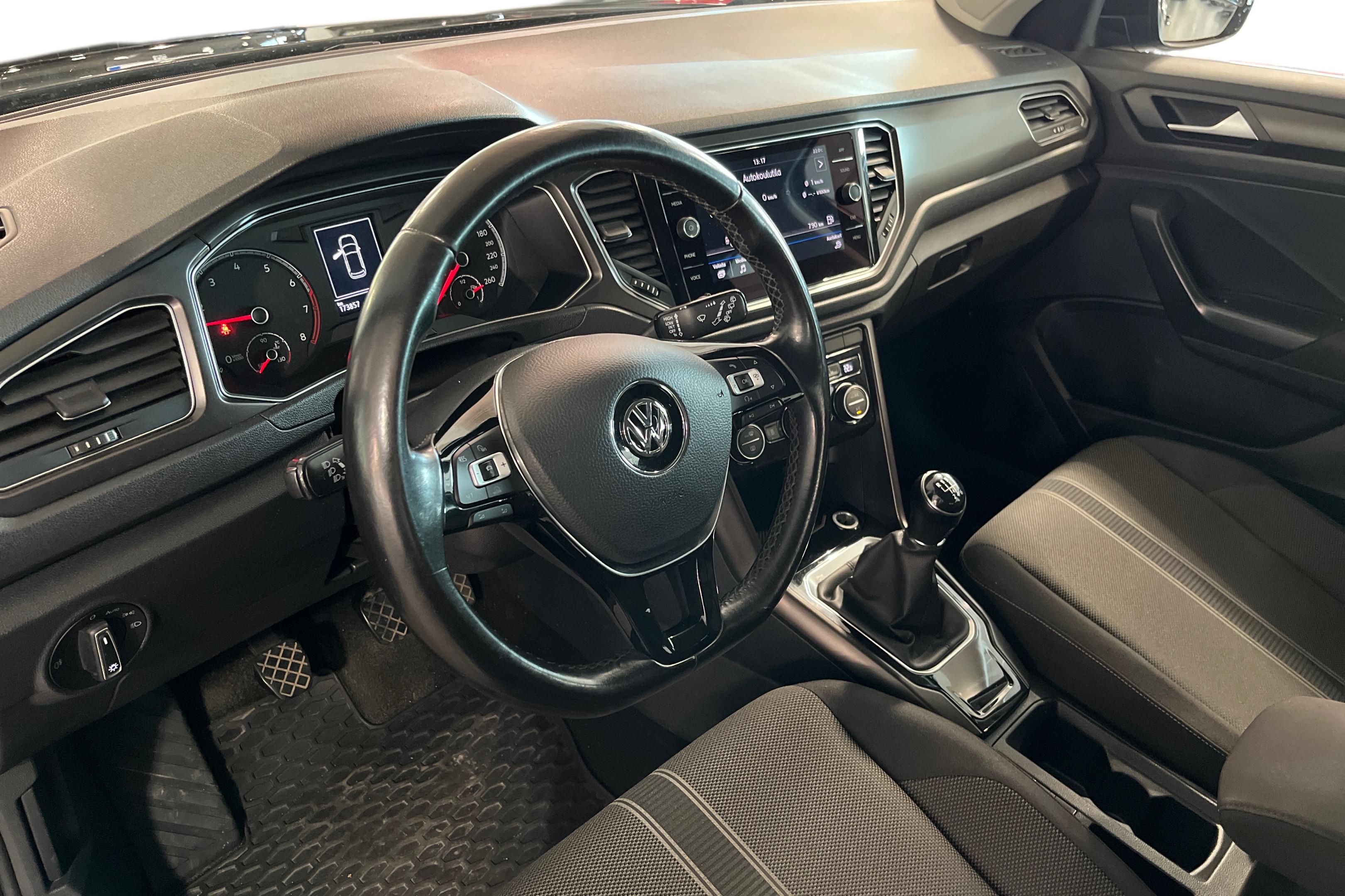 Volkswagen T-Roc 2018, kuva 6/17
