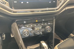 musta Volkswagen T-Roc 2018 kuva 17.