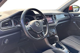 vihreä Volkswagen T-Roc 2018 kuva 3.