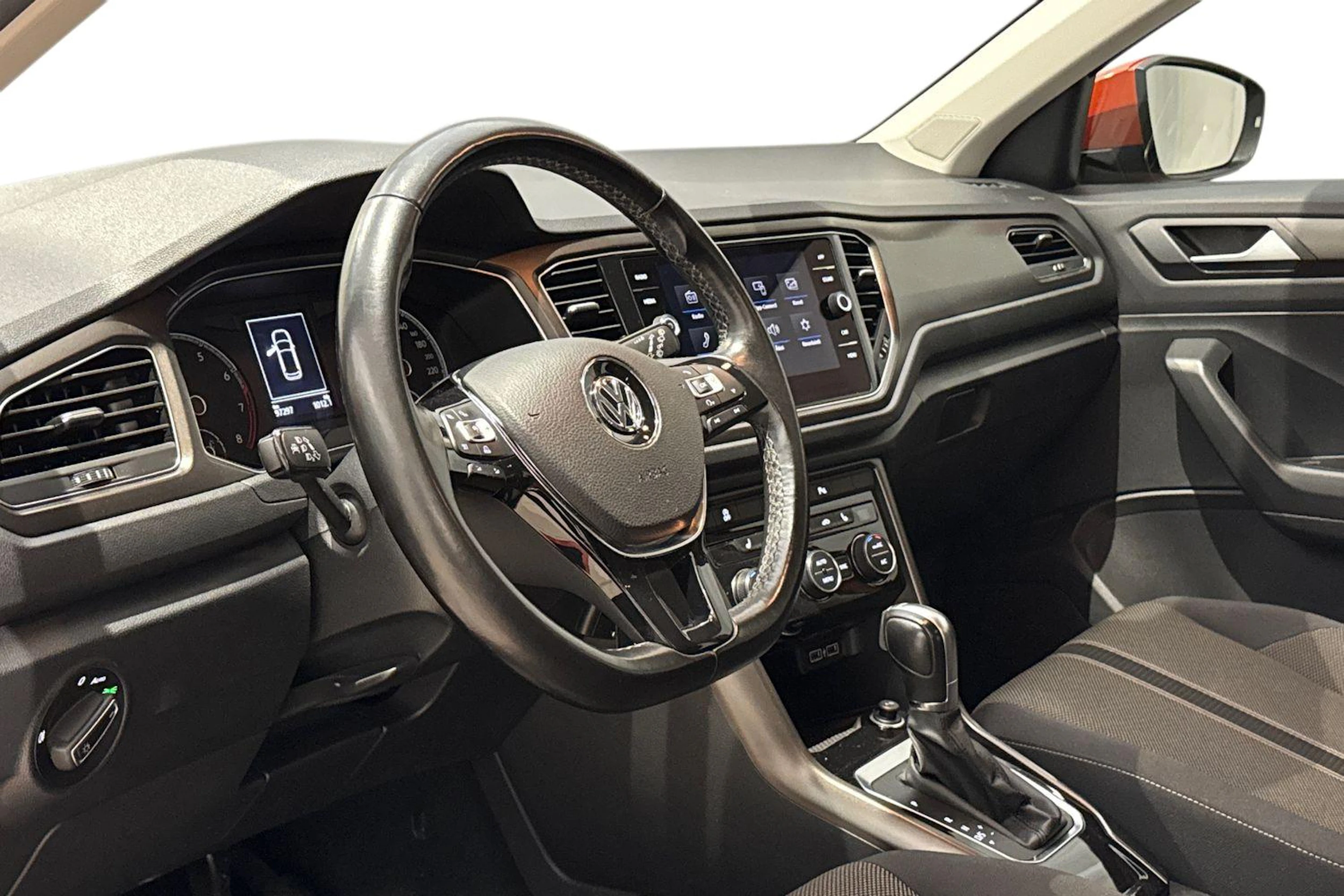 vihreä Volkswagen T-Roc 2018 kuva 6.