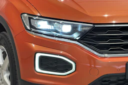 vihreä Volkswagen T-Roc 2018 kuva 12.