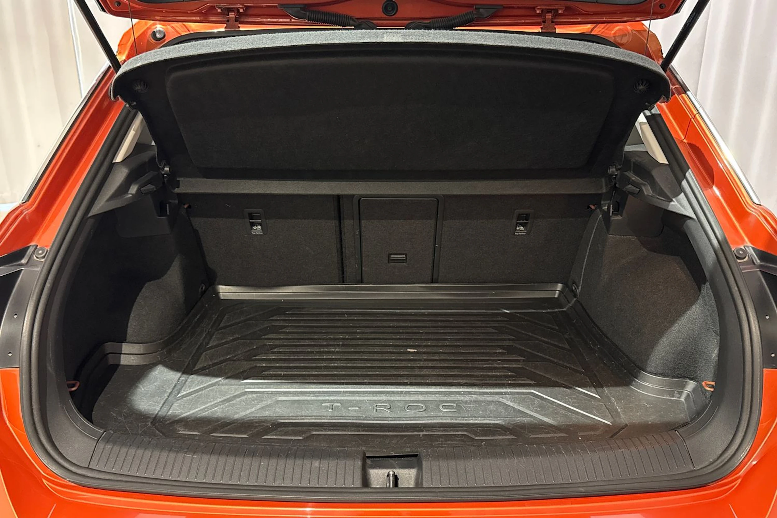 vihreä Volkswagen T-Roc 2018 kuva 13.