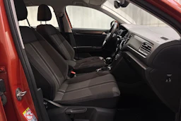 vihreä Volkswagen T-Roc 2018 kuva 15.