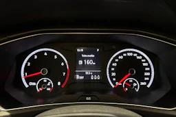 vihreä Volkswagen T-Roc 2018 kuva 17.