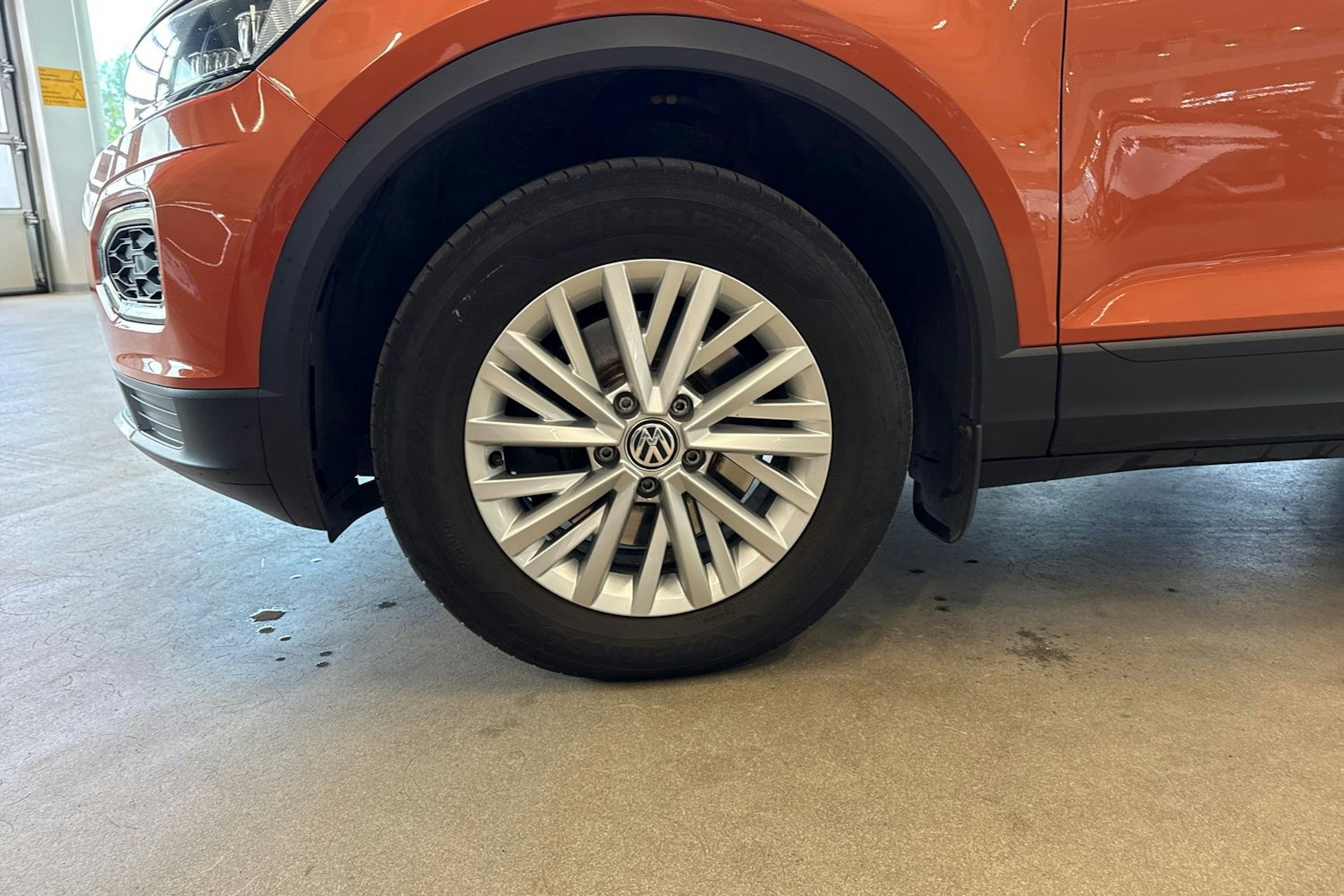 vihreä Volkswagen T-Roc 2018 kuva 13.