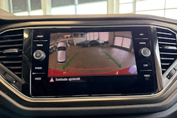 vihreä Volkswagen T-Roc 2018 kuva 17.