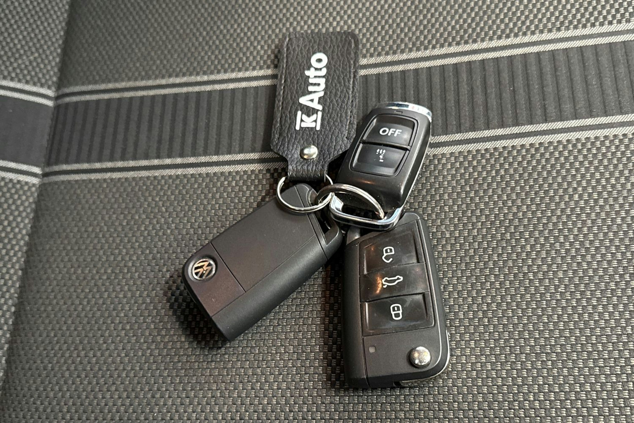 vihreä Volkswagen T-Roc 2018 kuva 27.