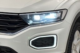 valkoinen Volkswagen T-Roc 2019 kuva 15.