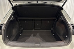 valkoinen Volkswagen T-Roc 2019 kuva 16.