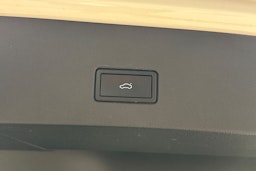 valkoinen Volkswagen T-Roc 2019 kuva 17.