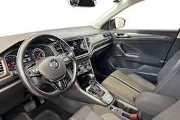 punainen Volkswagen T-Roc 2019 kuva 6.