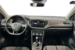 punainen Volkswagen T-Roc 2019 kuva 7.