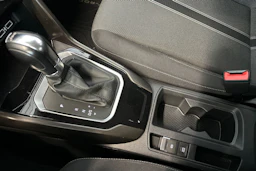 punainen Volkswagen T-Roc 2019 kuva 19.