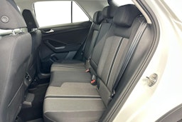 valkoinen Volkswagen T-Roc 2019 kuva 10.