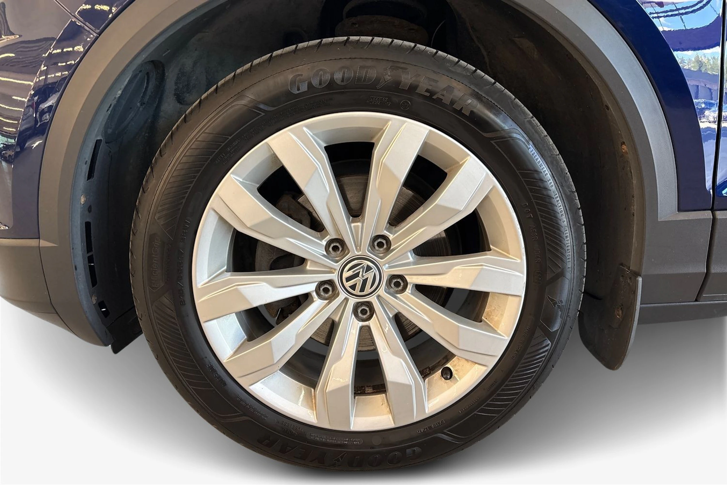 Sininen Volkswagen T-Roc 2019 kuva 9.
