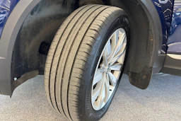 Sininen Volkswagen T-Roc 2019 kuva 11.