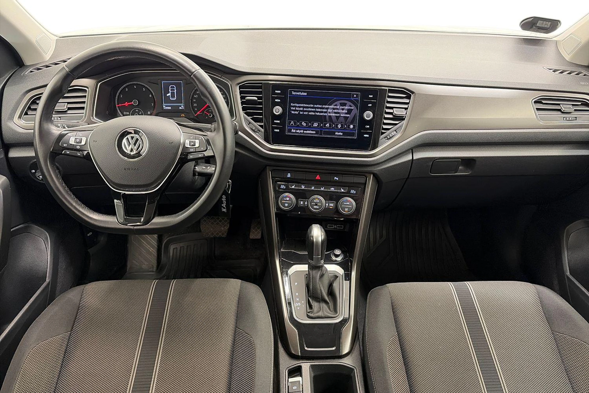 valkoinen Volkswagen T-Roc 2019 kuva 7.