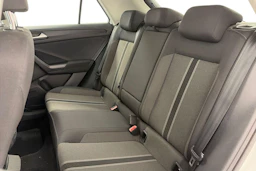 valkoinen Volkswagen T-Roc 2019 kuva 8.