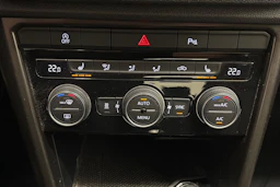 valkoinen Volkswagen T-Roc 2019 kuva 23.