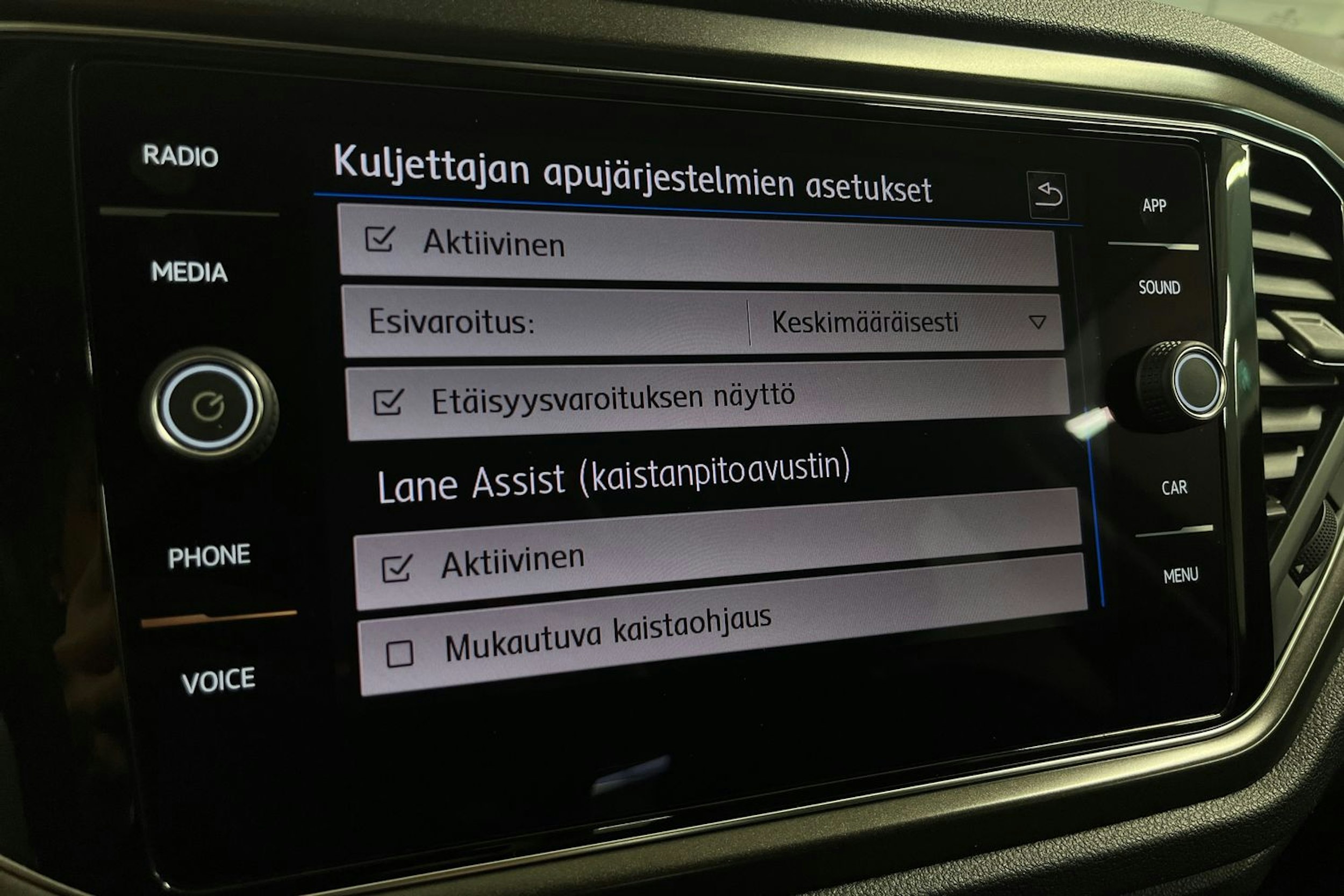 Harmaa Volkswagen T-Roc 2019 kuva 24.