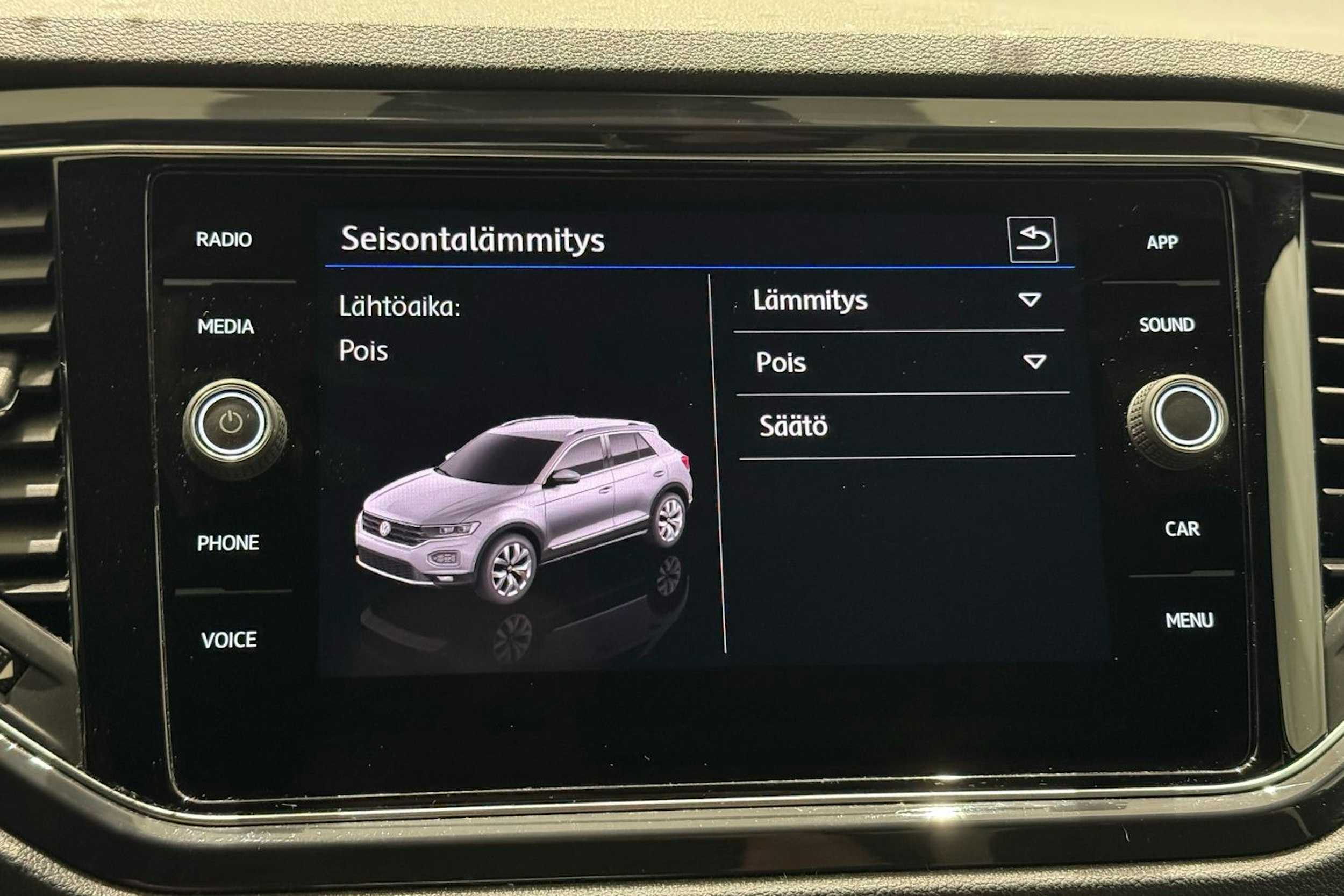 valkoinen Volkswagen T-Roc 2019 kuva 18.