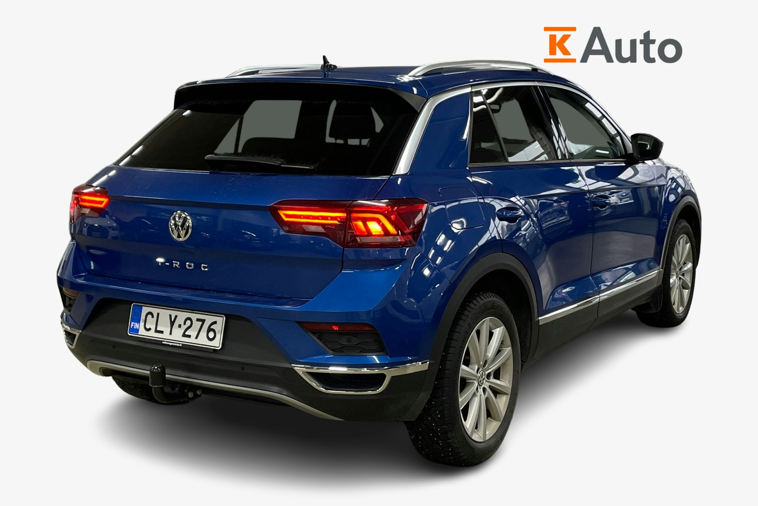 Sininen Volkswagen T-Roc 2019 kuva 2.