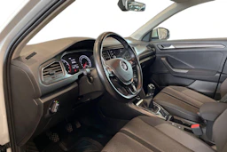valkoinen Volkswagen T-Roc 2019 kuva 6.